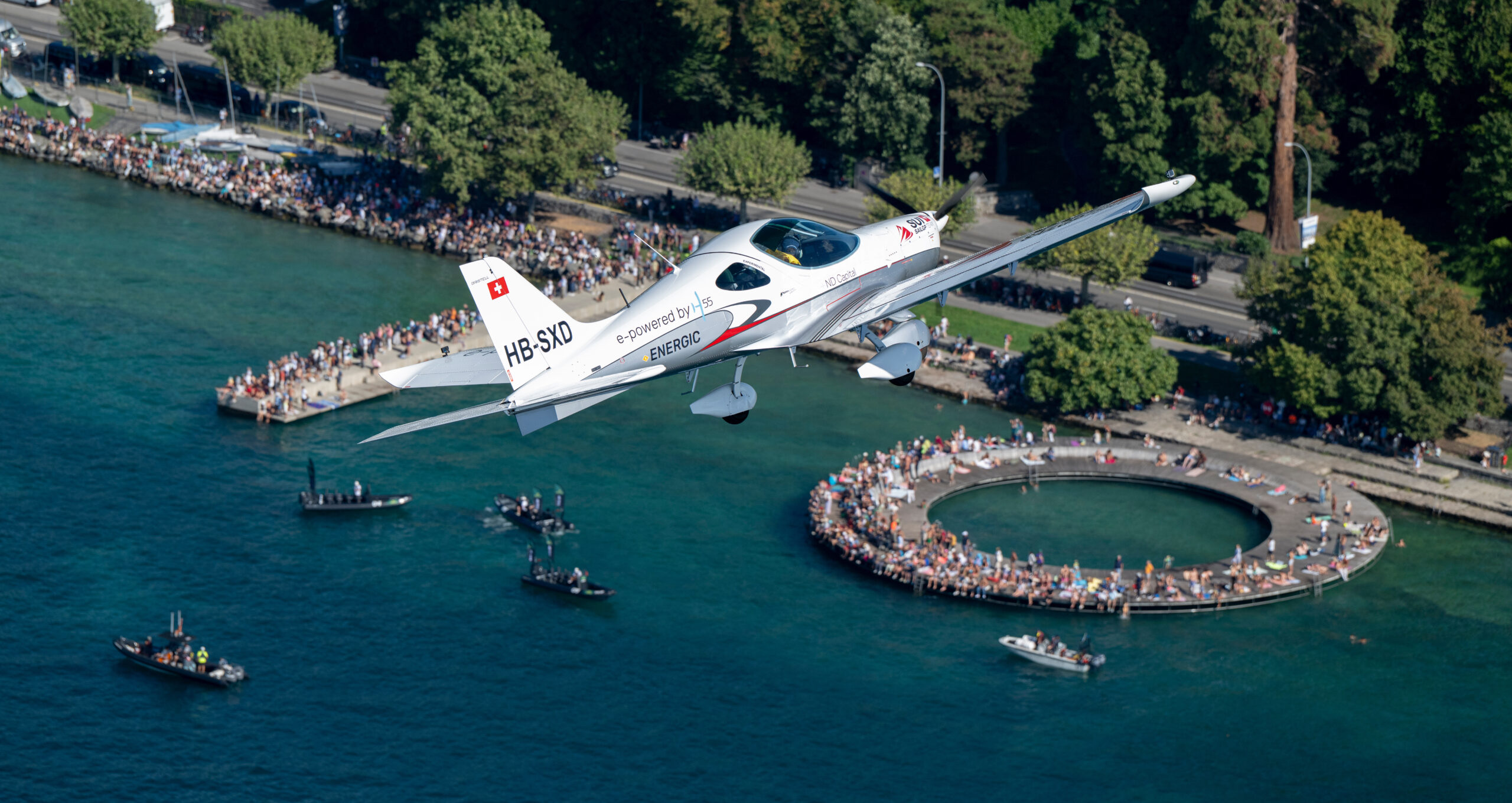 Switzerland SailGP Team branded electric plane seen on Race Day 1 of the Rolex Switzerland Sail Grand Prix held in Geneva, Switzerland Saturday 20 September 2025. Rolex SailGP Championship Event 10 2025 Season. Photo: Ricardo Pinto for SailGP. Handout image supplied by SailGP